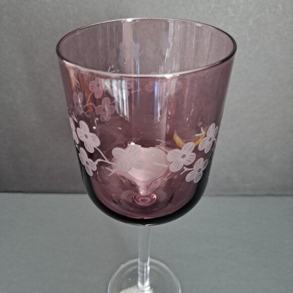 Artland Amethyst Cherry Blossom Wine Glass 8 5/8" Etched Purple Goblet Elegant - Picture 3 of 15
